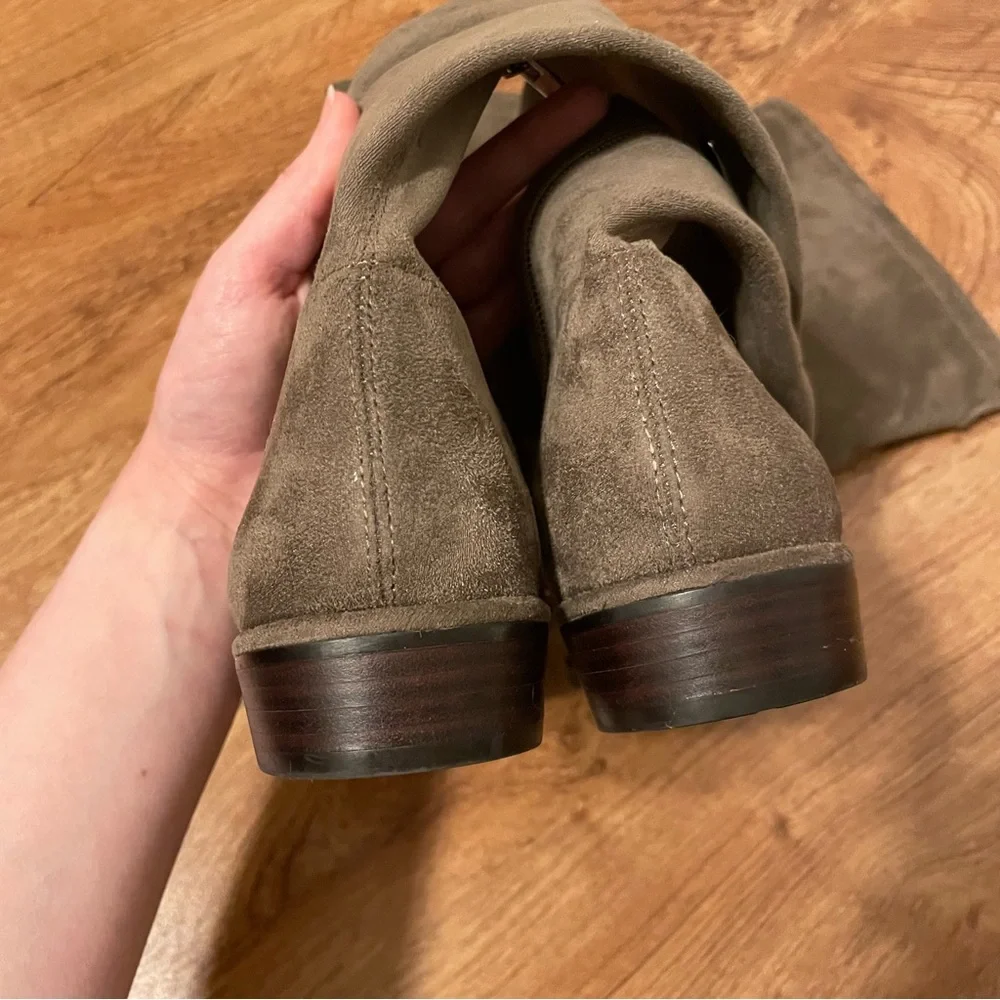 NWOB Marc Fisher Tan Knee High Tall Boots Size 6.5